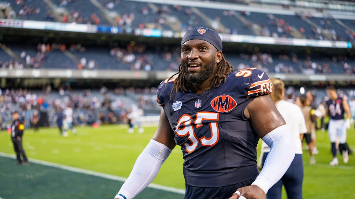 Shemar Turner em campo pelos Bears.