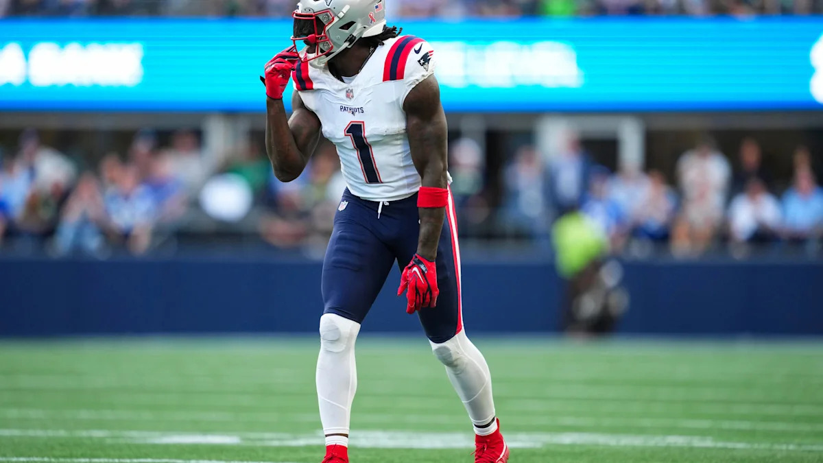 A.J. Brown em campo contra Seattle em 9 de setembro de 2026.