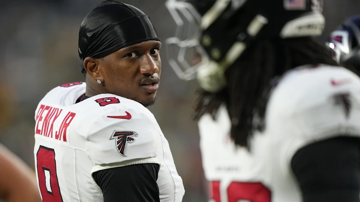 Michael Penix Jr. com uniforme do Atlanta Falcons.