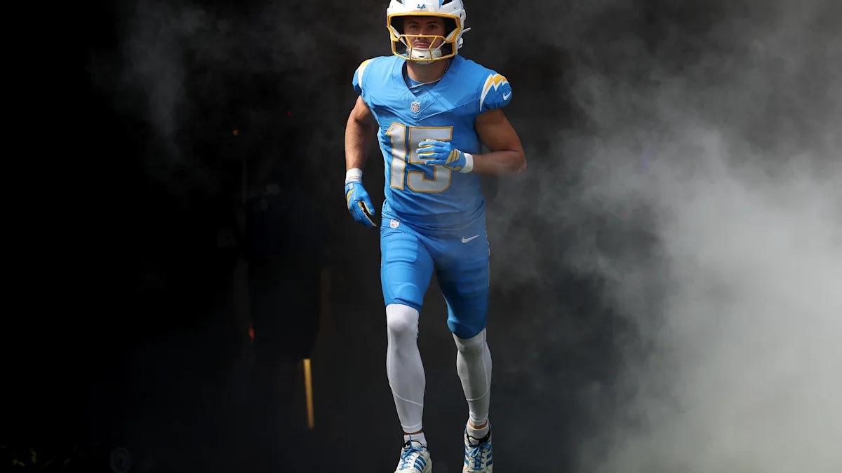 Ladd McConkey entra em campo para enfrentar Denver em 11 de outubro de 2026.