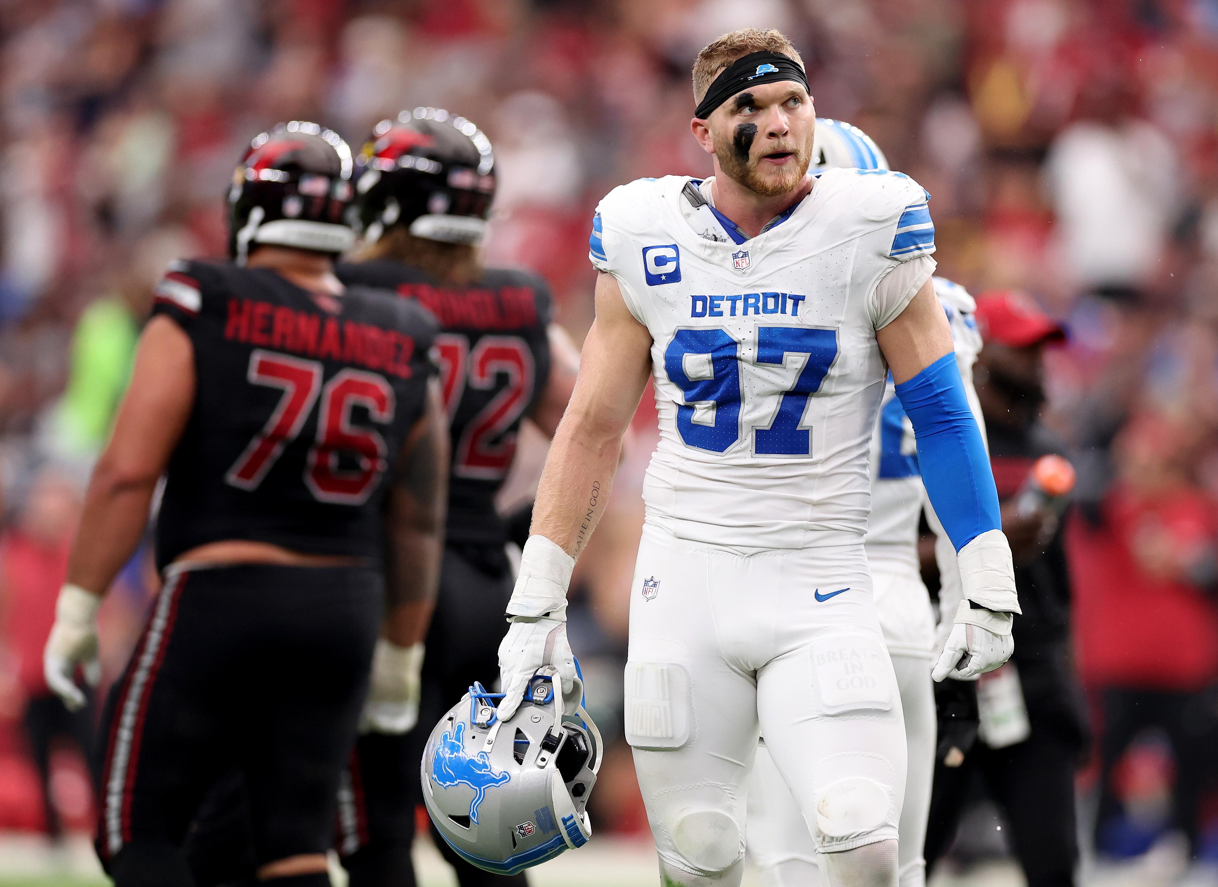 Aidan Hutchinson durante o jogo dos Lions contra os Cardinals em Glendale, em 22 de setembro de 2024.