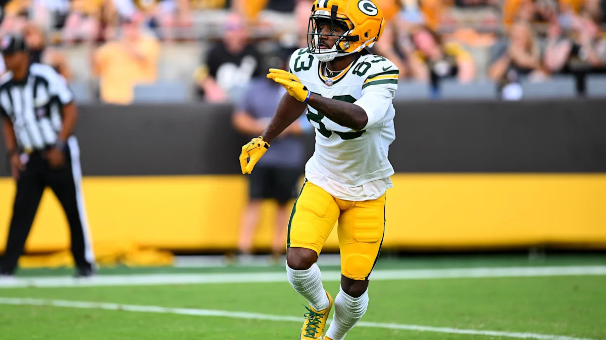 Jogador do Green Bay Packers em campo; imagem ilustrativa da situação do elenco.