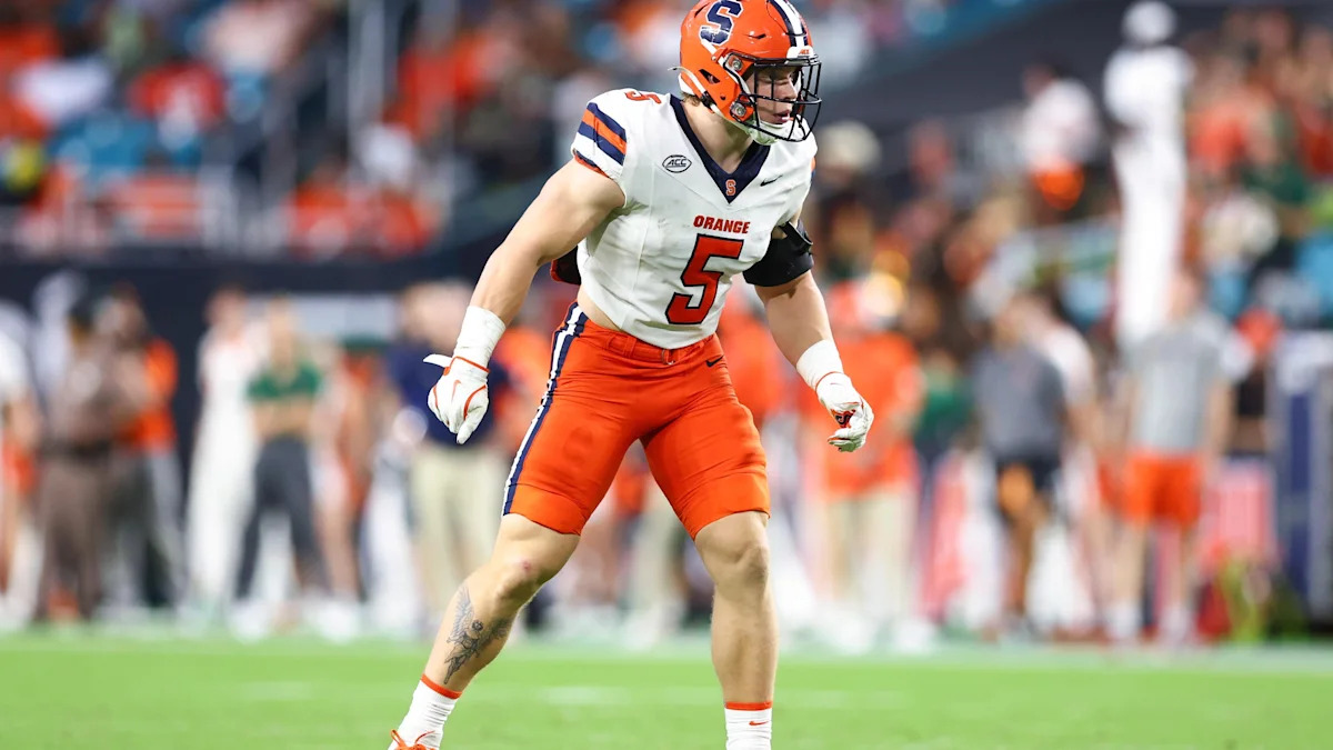 Antoine Deslauriers pelos Syracuse Orange contra Miami, em 8 de novembro de 2025; imagem de arquivo.