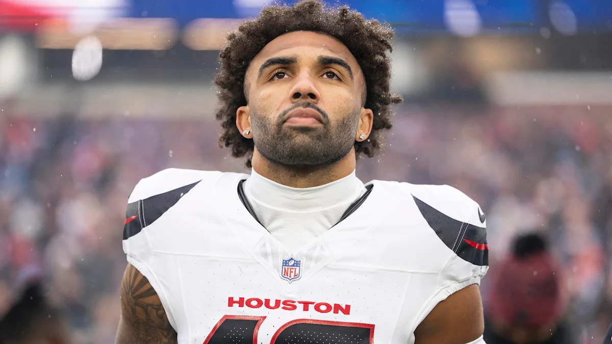 Christian Kirk com uniforme dos Texans; imagem de arquivo ilustrativa de seu retorno aos treinos pelos 49ers.
