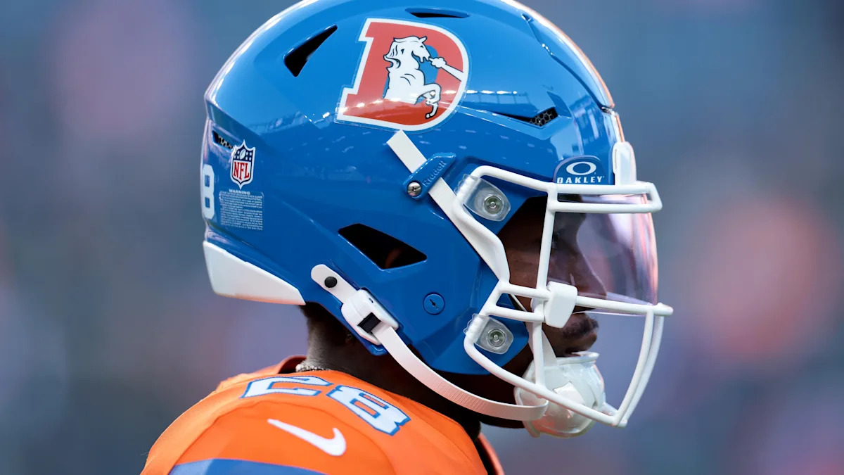 Tyler Badie antes do jogo dos Broncos contra os Seahawks em 15 de outubro de 2026.