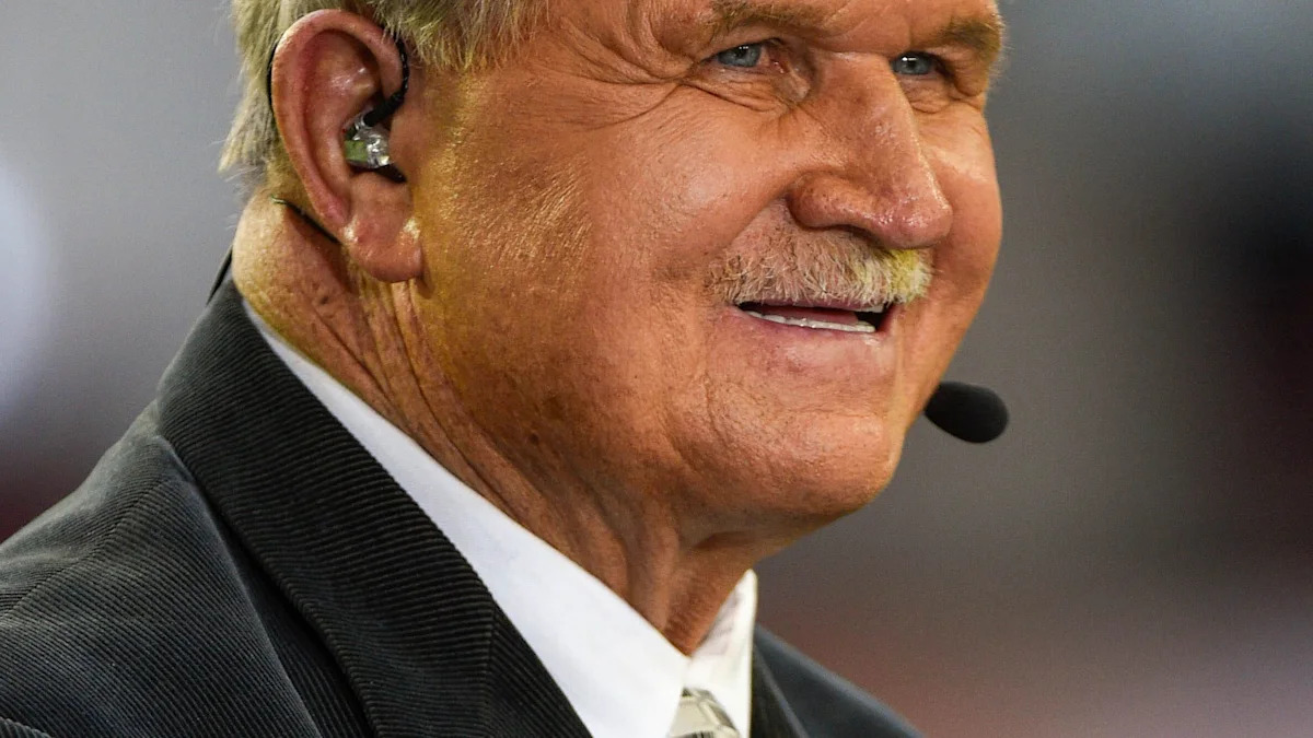 Mike Ditka durante um evento.