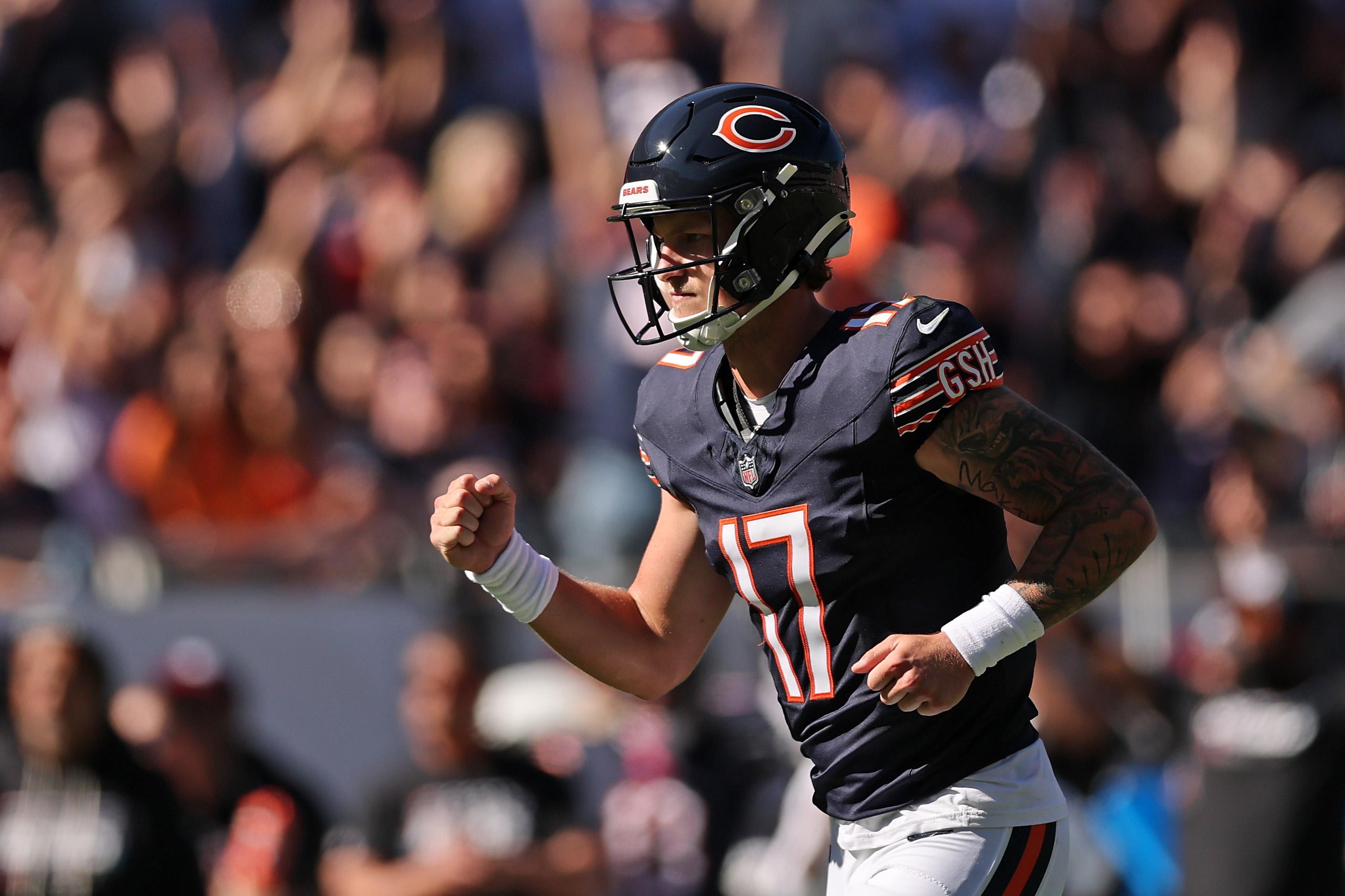 Tyson Bagent reage durante Bears x Jets em Chicago, em 4 de outubro de 2026.