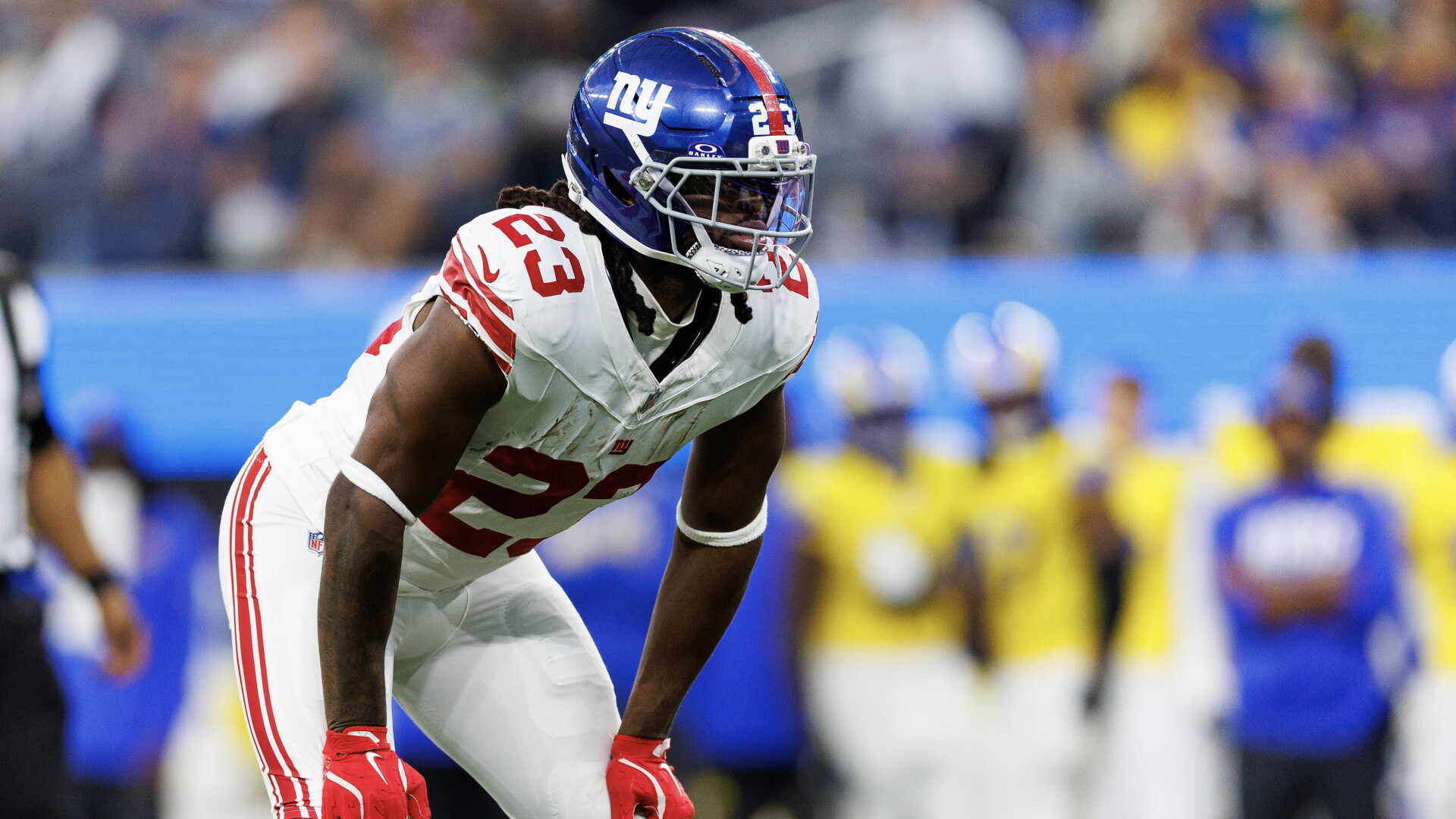 Cam Skattebo em jogo pelos Giants.