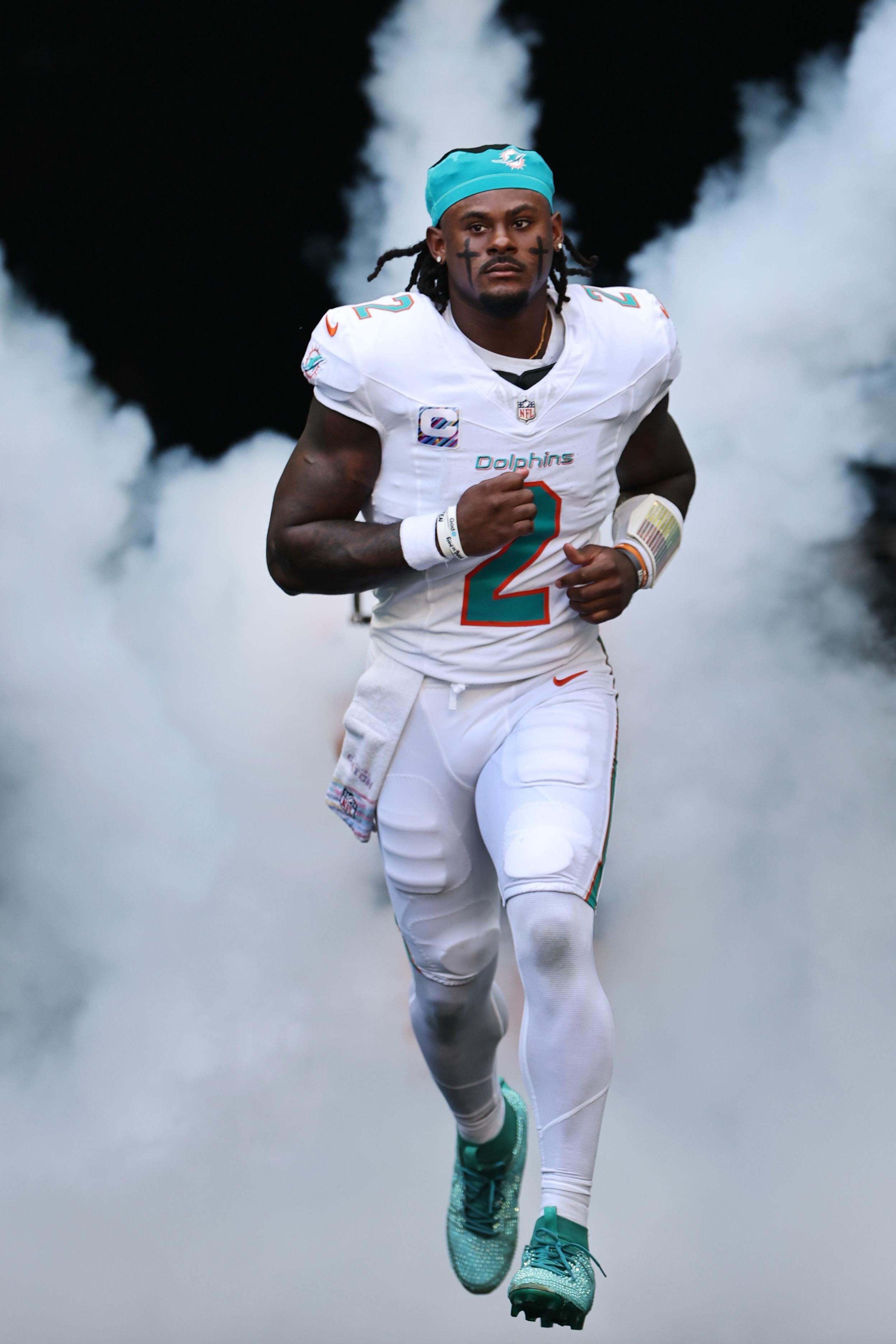 Malik Willis em ação pelos Dolphins.