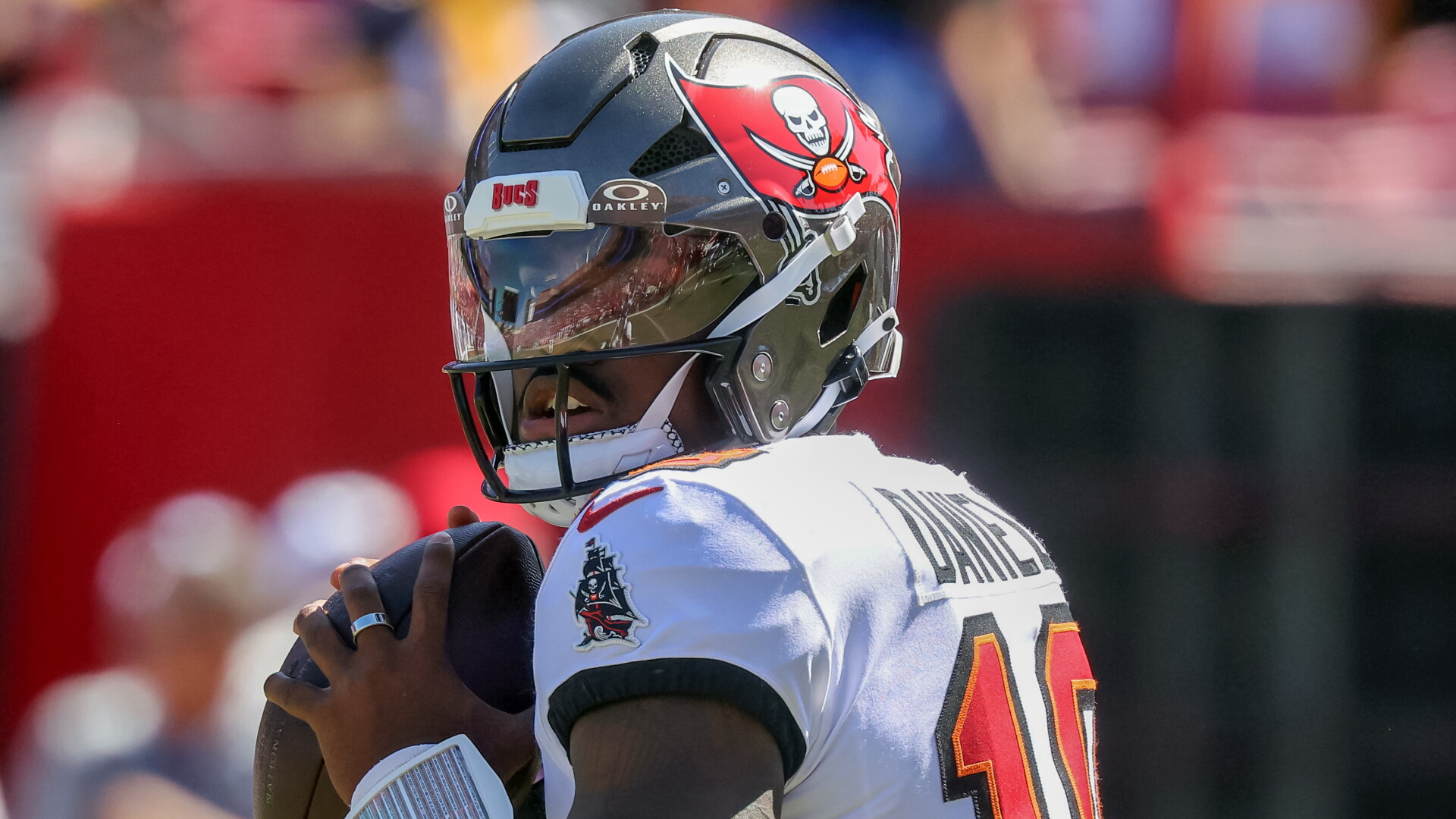 Jalon Daniels, quarterback do Tampa Bay Buccaneers, durante uma partida.