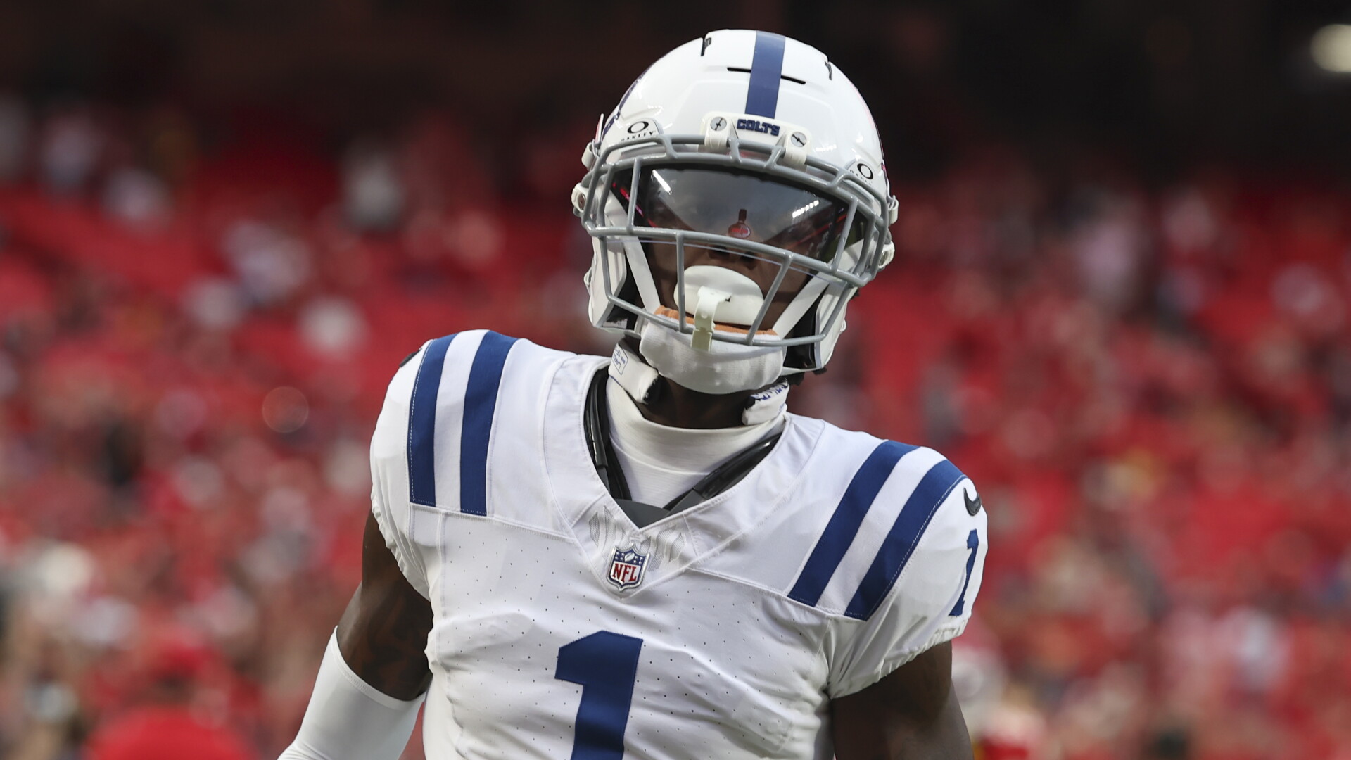 Sauce Gardner com o uniforme do Indianapolis Colts.