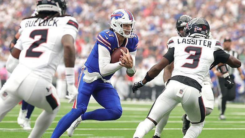 Josh Allen corre para um touchdown dos Bills contra os Texans em setembro de 2026