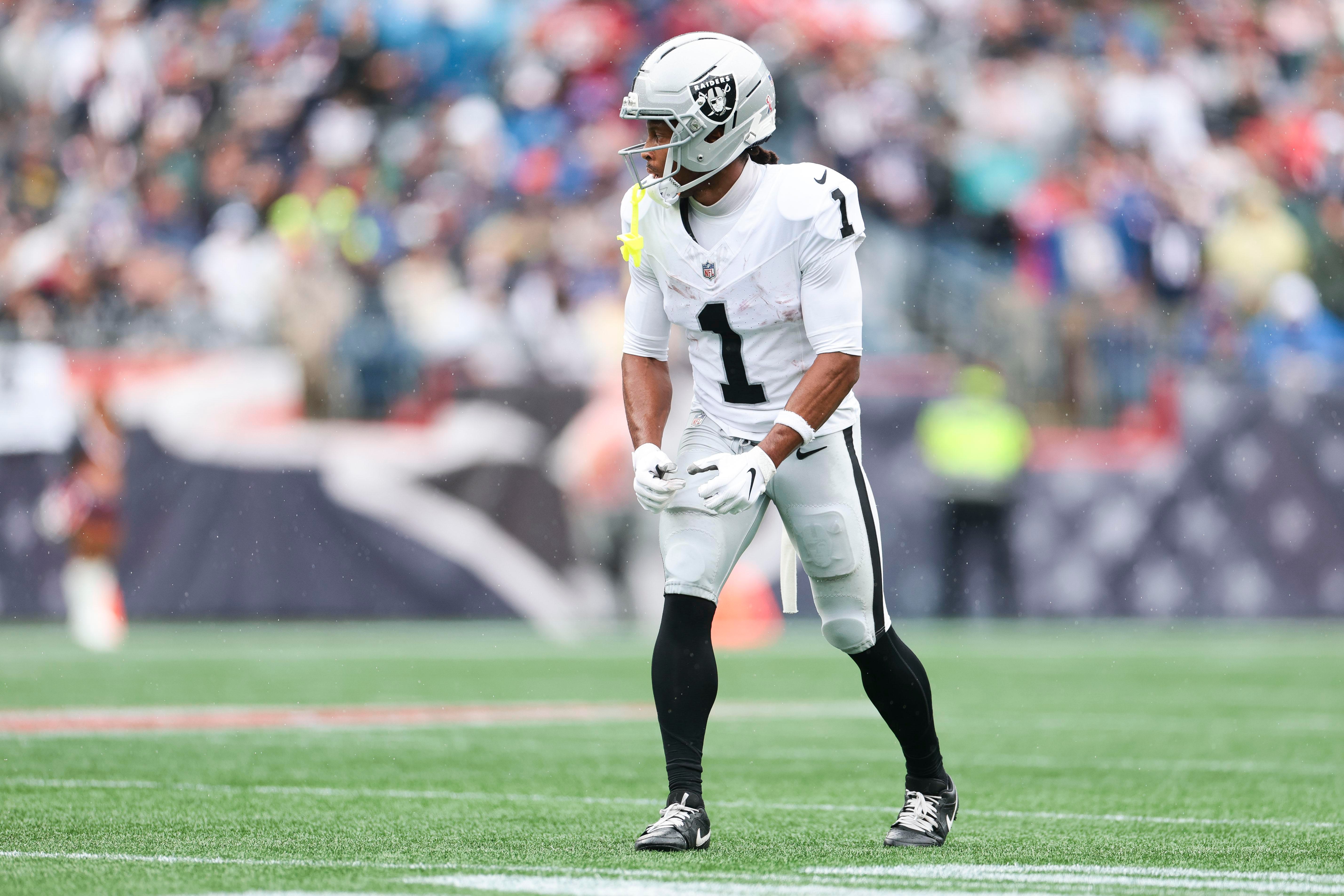 Tre Tucker com o uniforme dos Raiders.