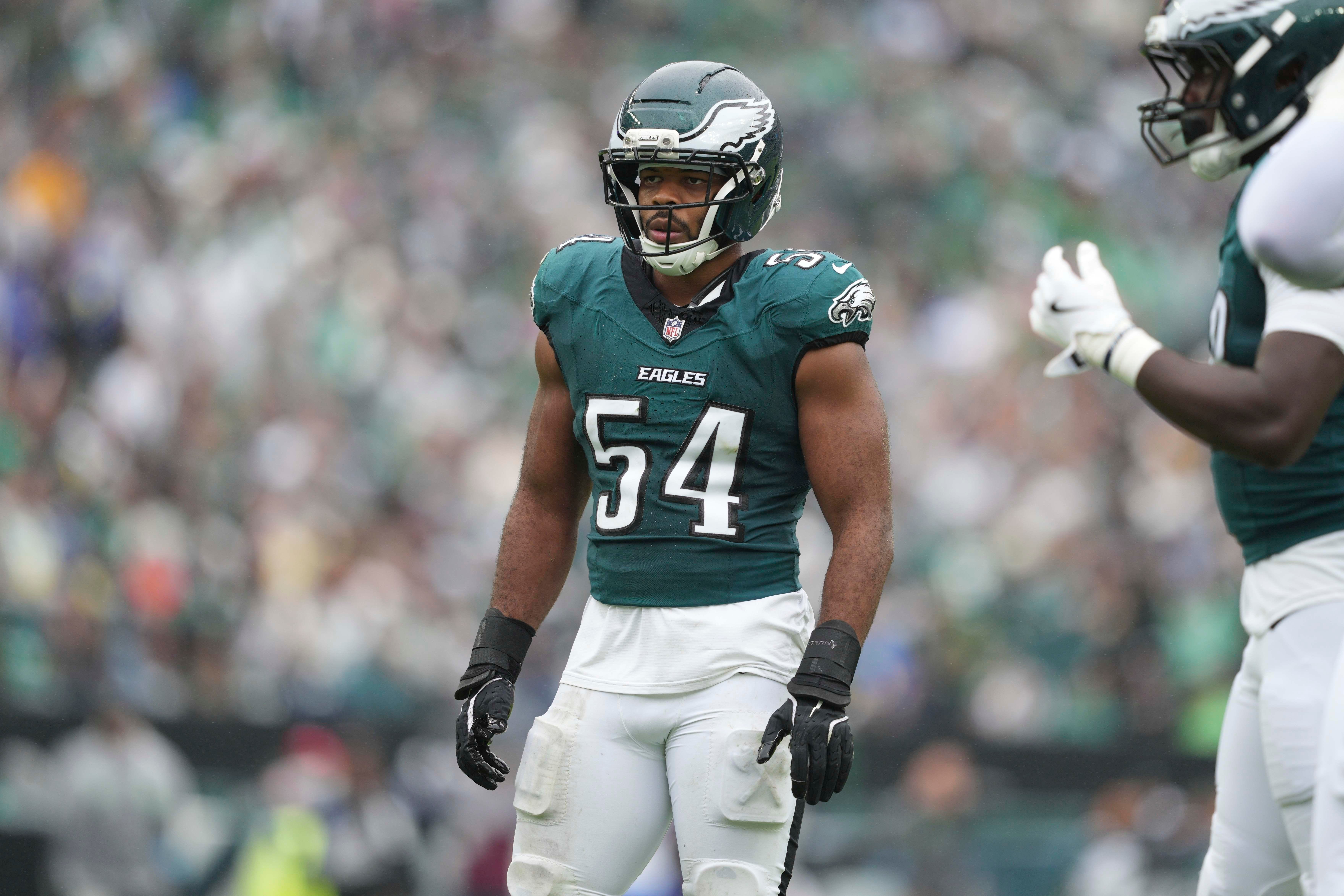 Jeremiah Trotter Jr. em campo pelos Eagles contra os Rams, em 4 de outubro de 2026.