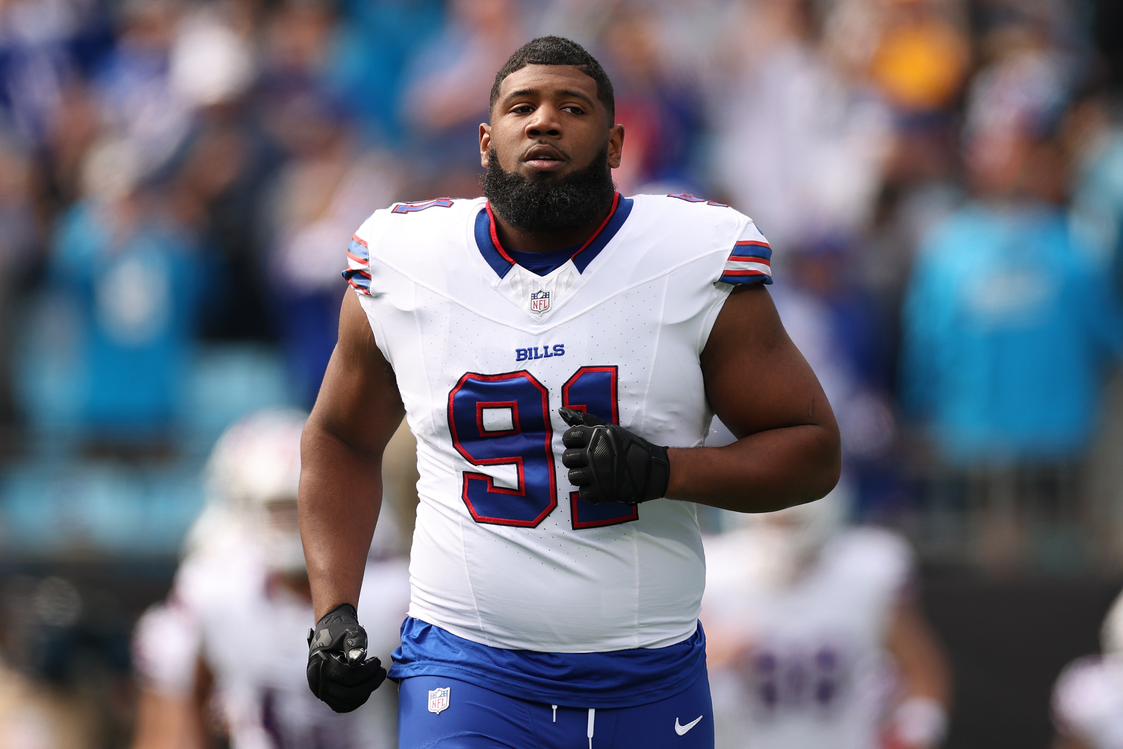 Ed Oliver com o uniforme dos Bills.