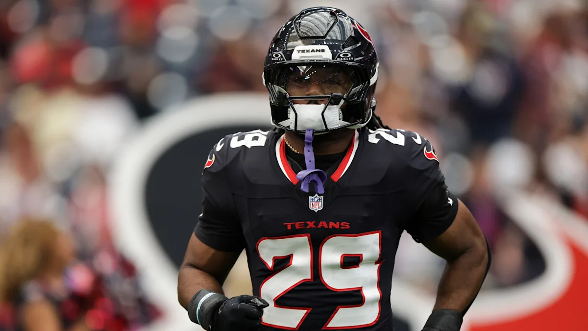 M.J. Stewart com o uniforme dos Texans.