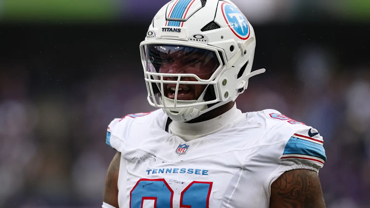 John Franklin-Myers, defensor do Tennessee Titans.