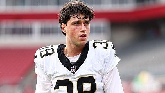 Charlie Smyth com o uniforme do New Orleans Saints