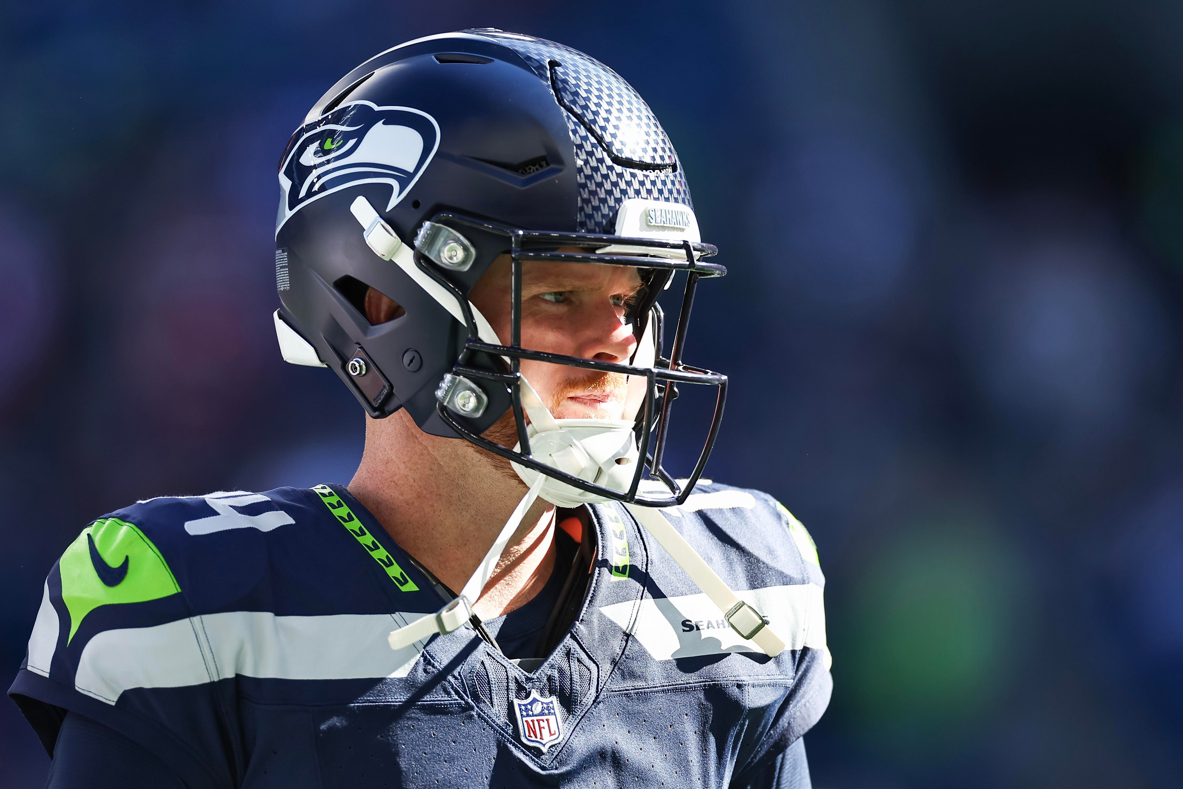 Sam Darnold, quarterback do Seattle Seahawks, antes de uma partida.