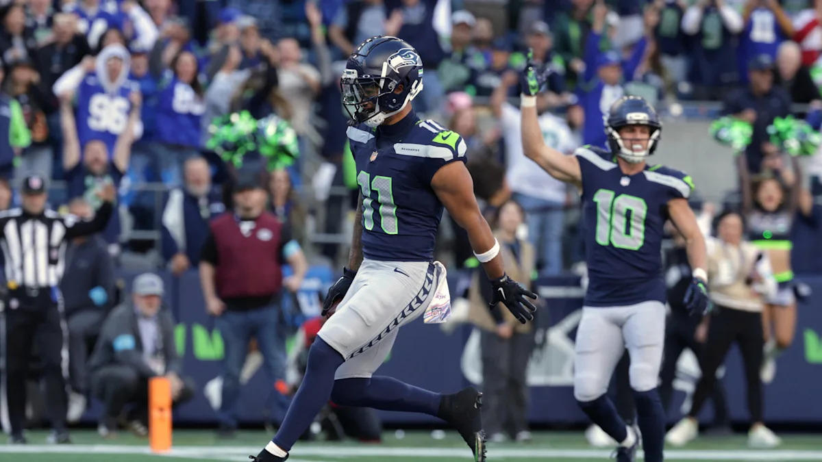 Jaxon Smith-Njigba em campo pelos Seahawks.