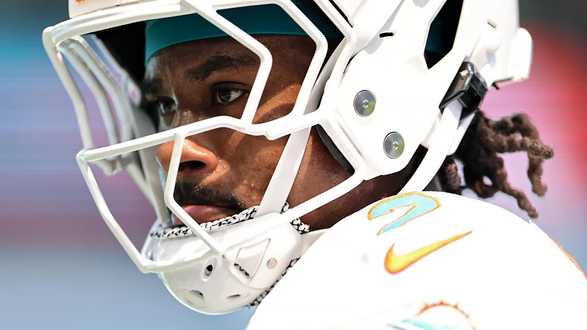 Malik Willis antes do jogo contra os Bengals, em Miami Gardens, em 11 de outubro de 2026.