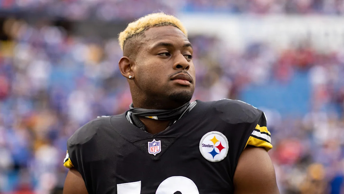 JuJu Smith-Schuster com o uniforme dos Steelers.