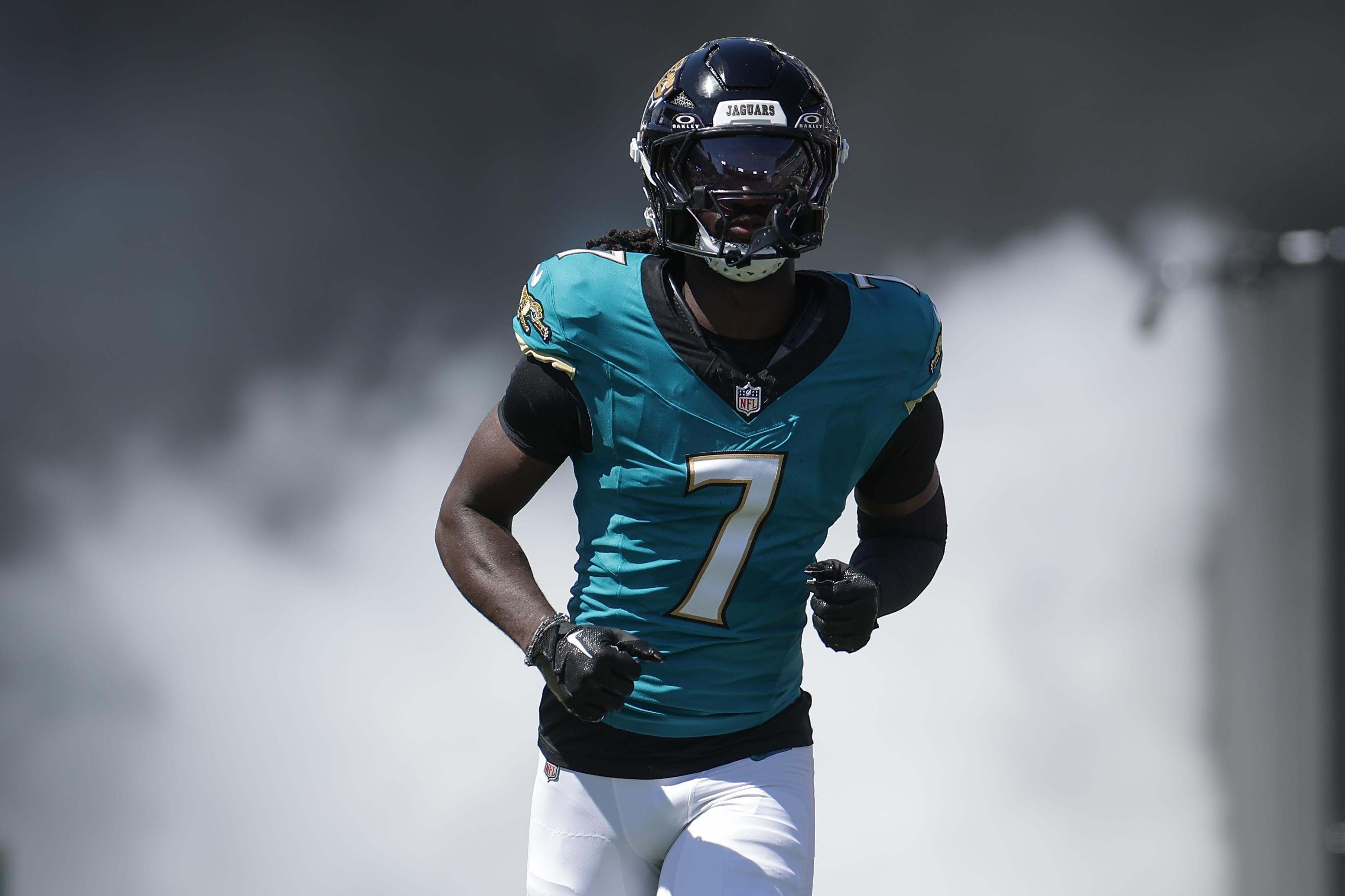 Brian Thomas Jr., do Jacksonville Jaguars, em uma atividade da equipe.