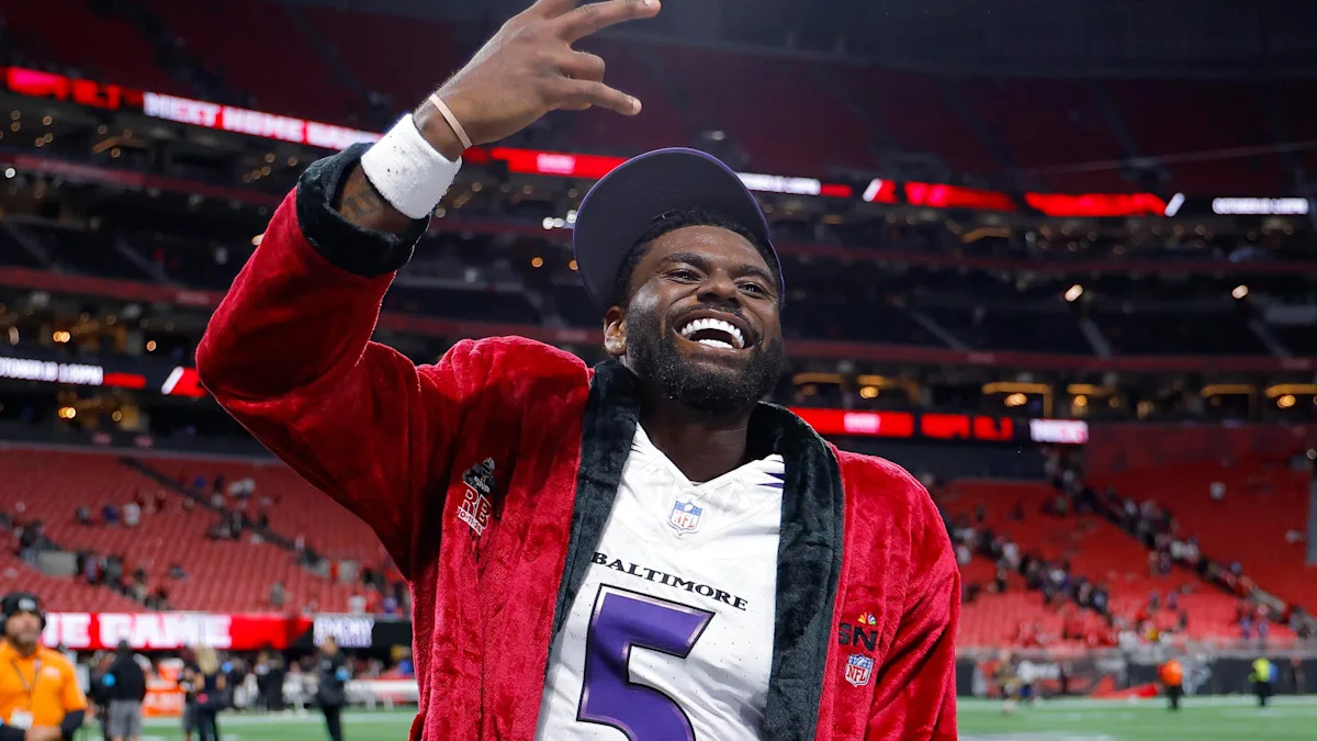 Derrick Henry em atividade pelos Ravens.