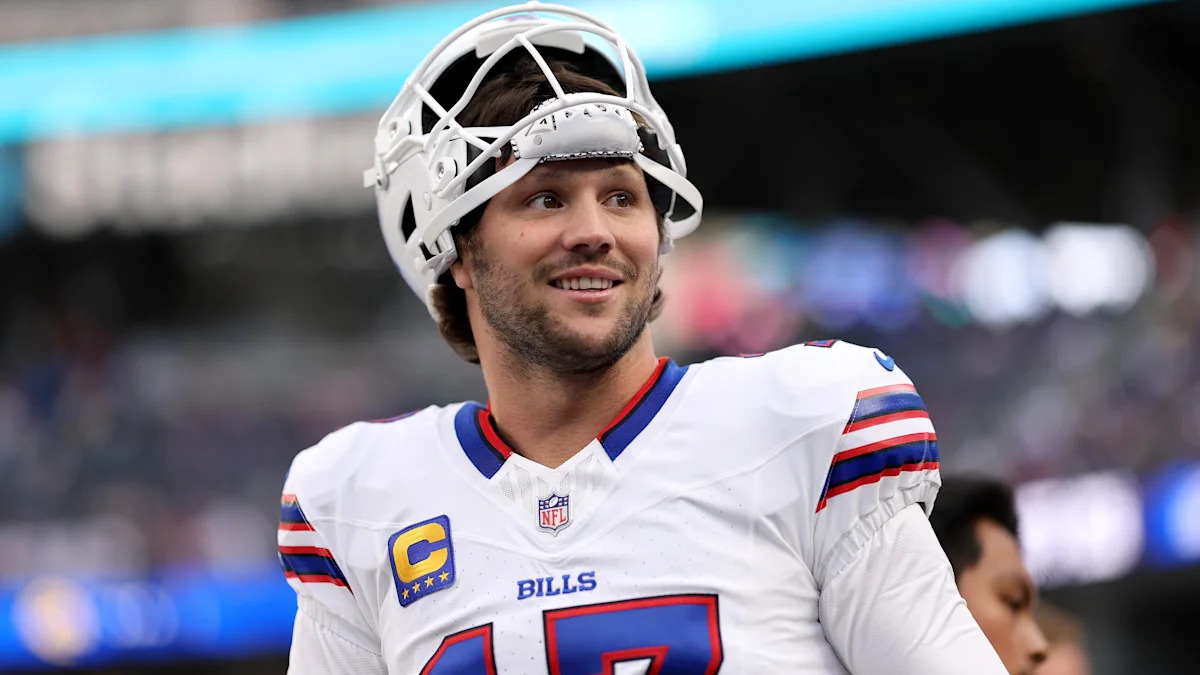 Josh Allen antes da partida dos Bills contra os Rams.