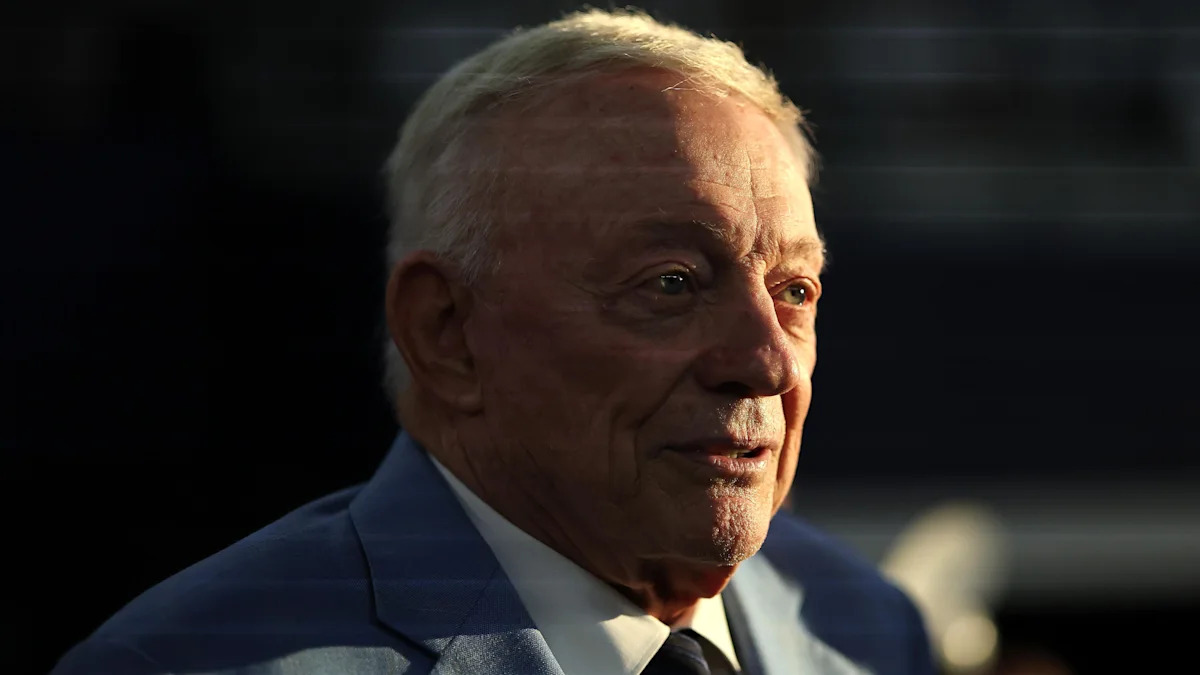 Jerry Jones antes de uma partida dos Cowboys.